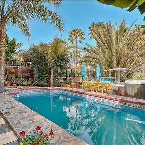  Villa Majestic By The Heated Private Pool & Jacuzzi Spain